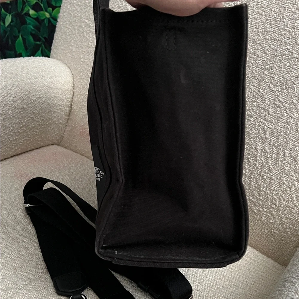 Marc Jacobs Black Canvas Tote Bag - Picture 4 of 14